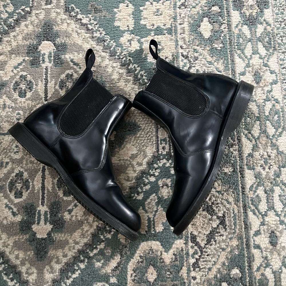 Dr Marten’s black Chelsea boots size 9
